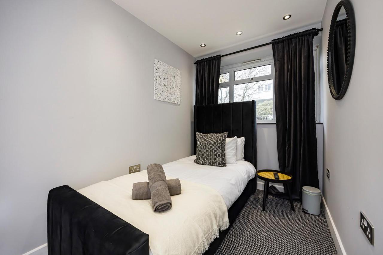 Victoria Hub Hotell London Exteriör bild